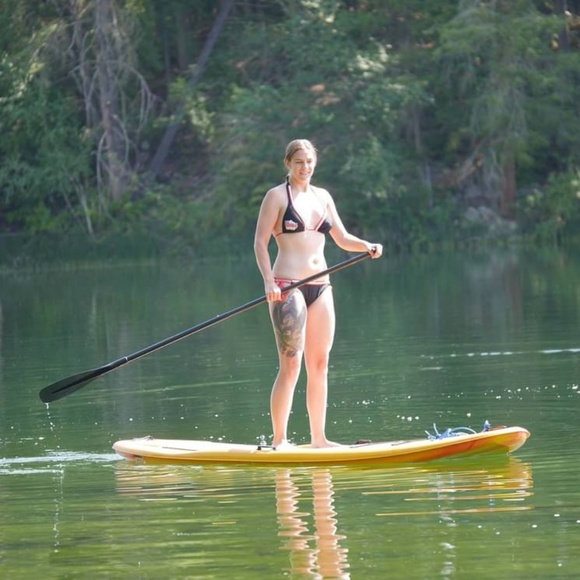 Meet your Posher, Kayla - Picture 1 of 9